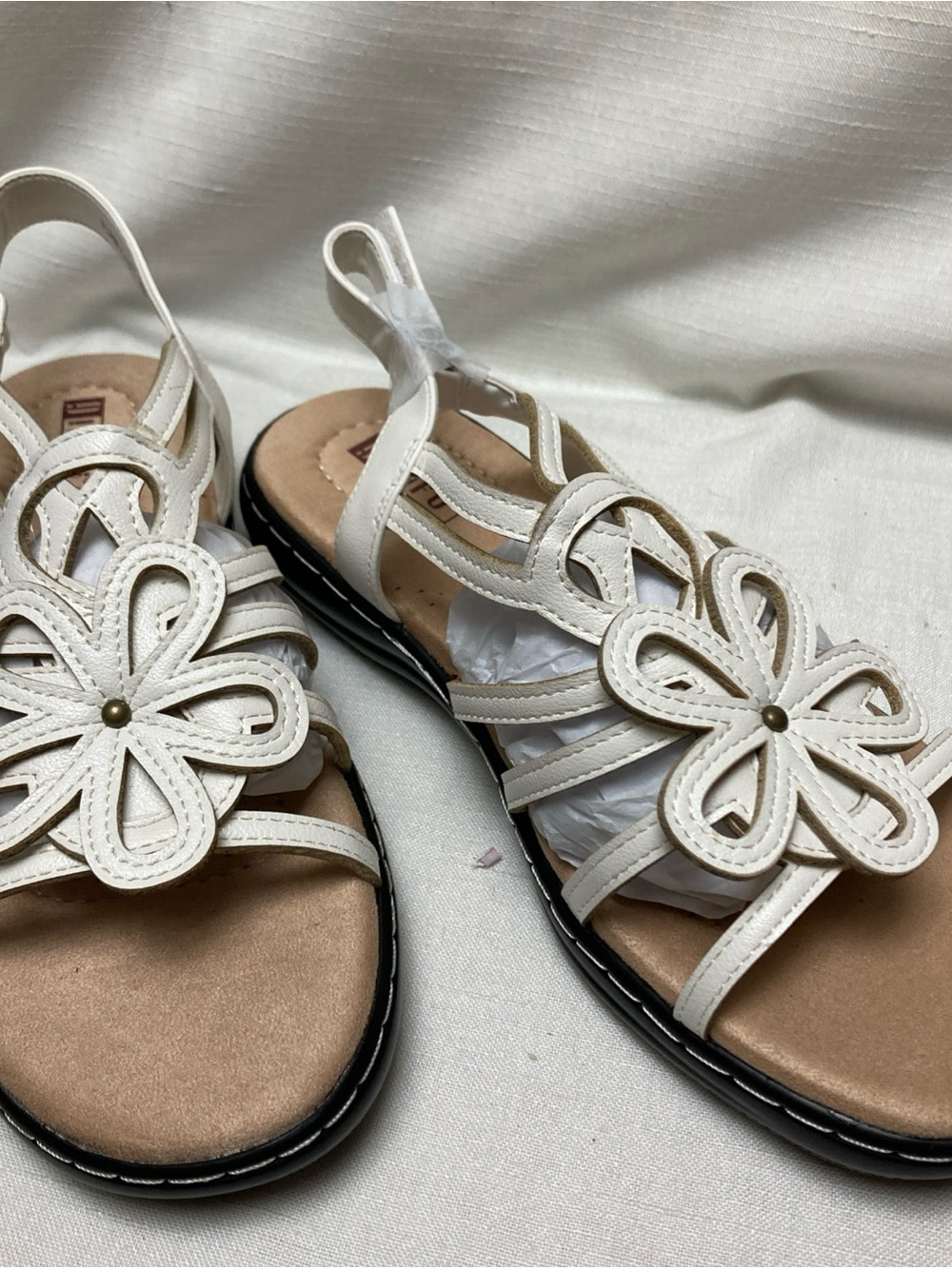 IDIFU White Floral Cutout Slingback Sandals